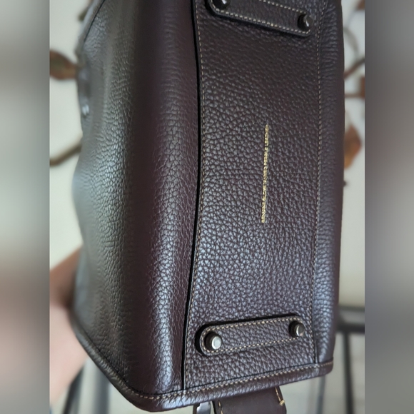 Oxblood Rogue 25 - Picture 5 of 5